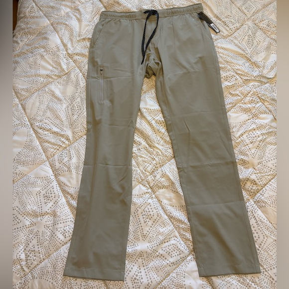 Women's Outdoor Pant - Olive - Picture 2 of 6